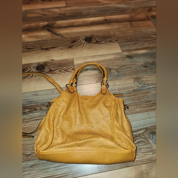 Matthew and Julian Mustard color purse - Picture 8 of 9